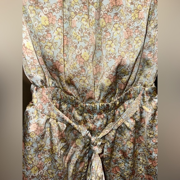 Altar’d State Floral Romper | Size M - Picture 3 of 3